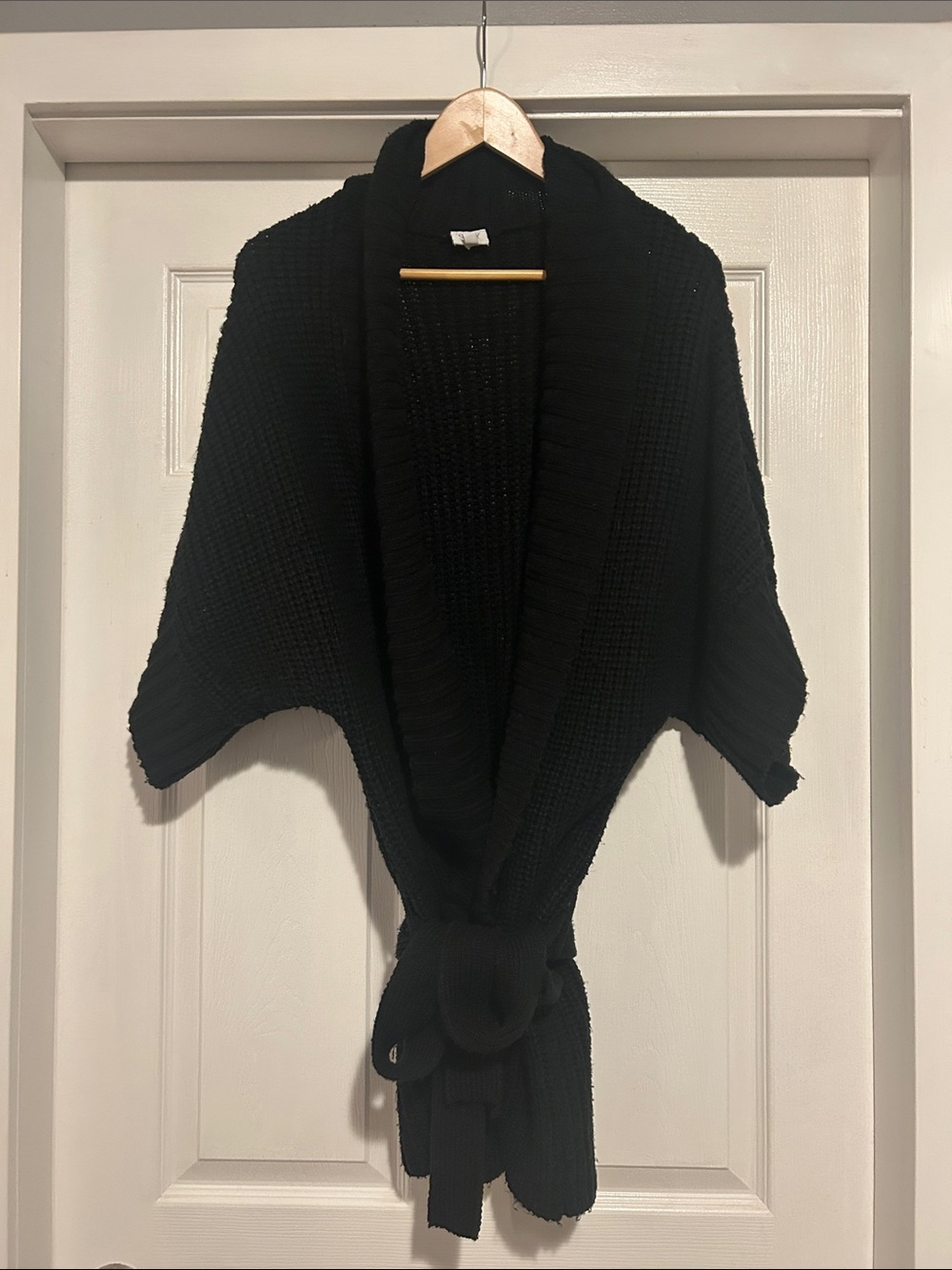 Suzy Shier Black Shawl-Collar Tie-Waist Cardigan